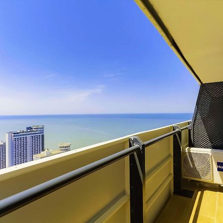 Luxury Beach Front Hotel 巴统 外观 照片