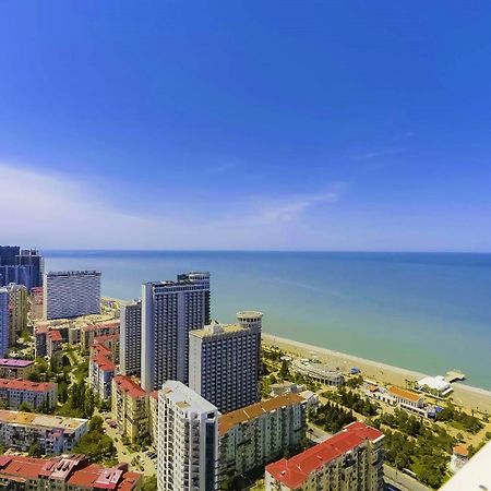 Luxury Beach Front Hotel 巴统 外观 照片