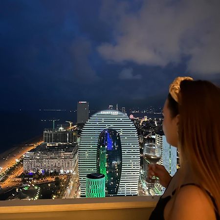 Luxury Beach Front Hotel 巴统 外观 照片
